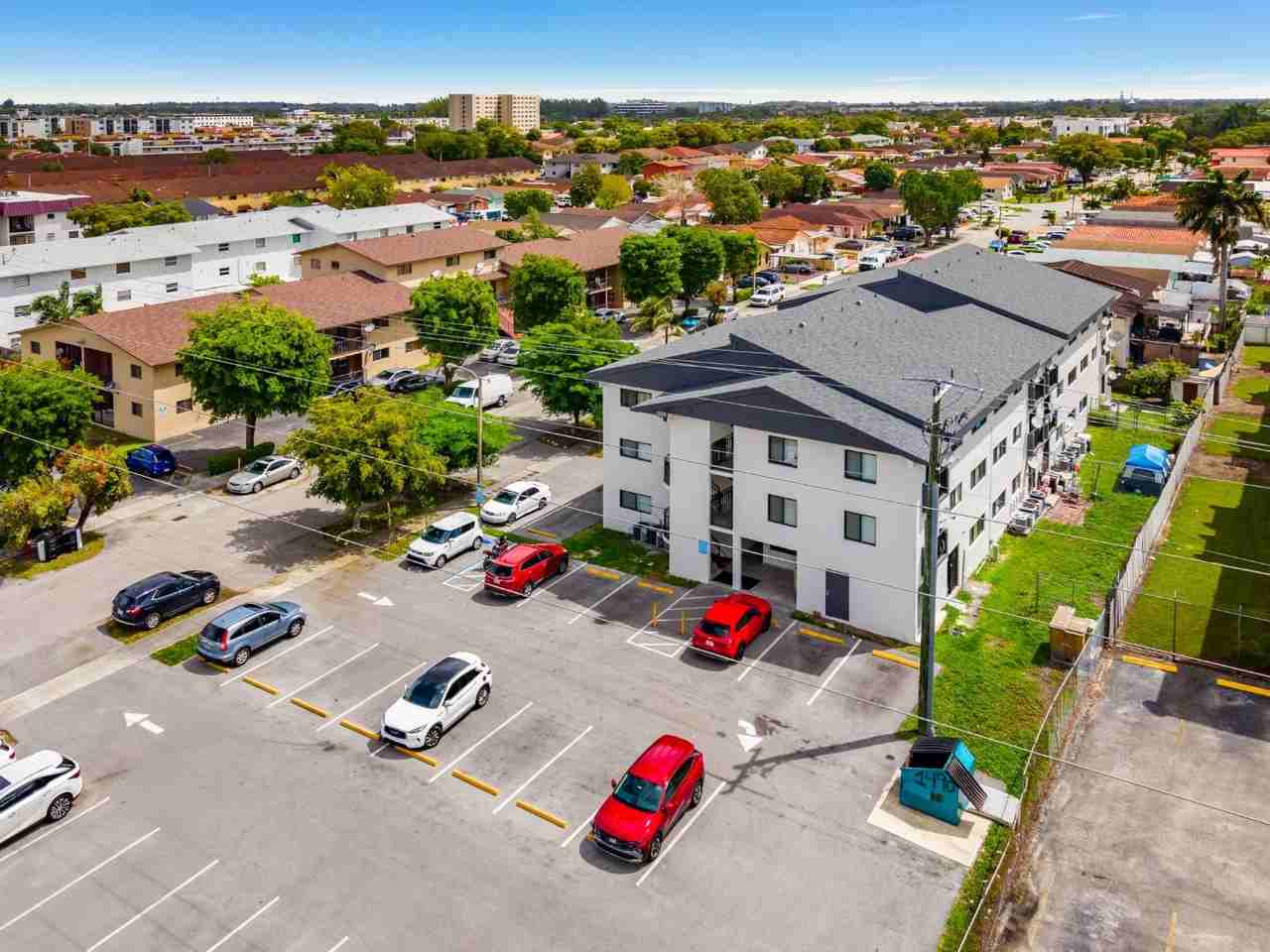 1490 West 42nd Place - Photo 5 of 6