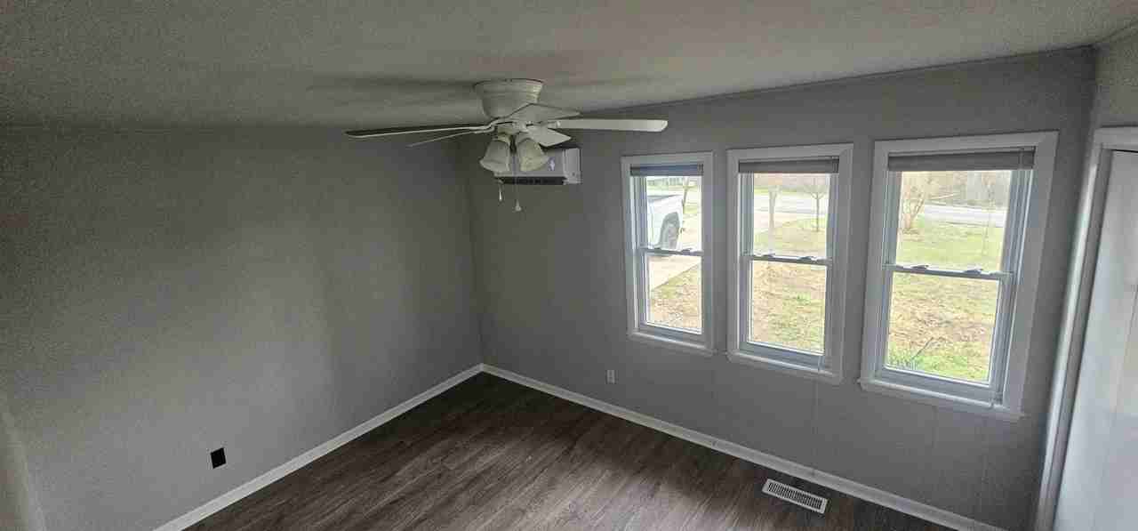 2 Hope Dr - Photo 5 of 12