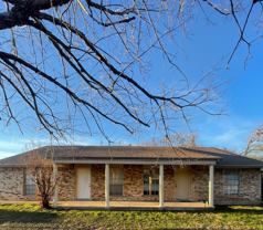 1917 Pine Tree Duplex - Photo 1 of 1