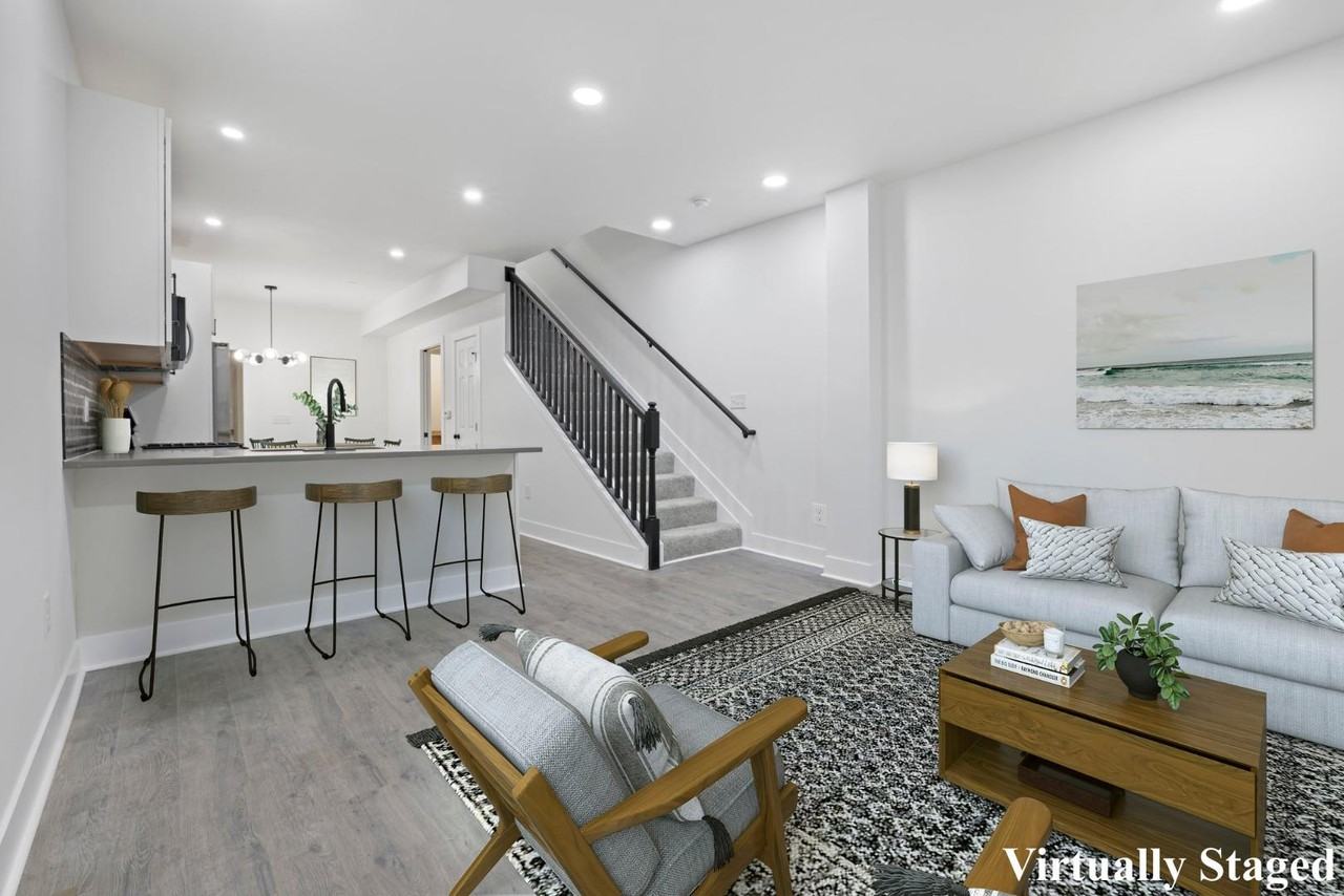 270-272 S 22nd St - Photo 4 of 10