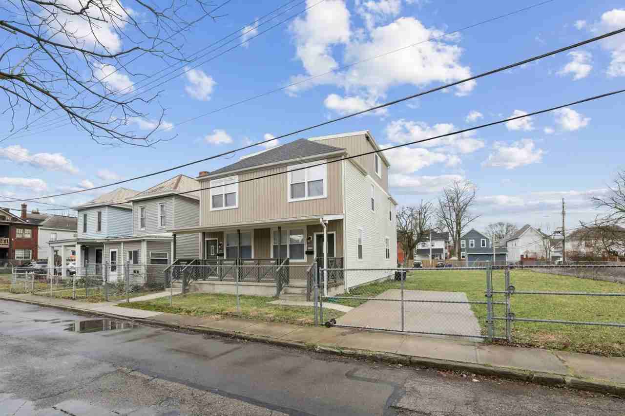 270-272 S 22nd St - Photo 7 of 10