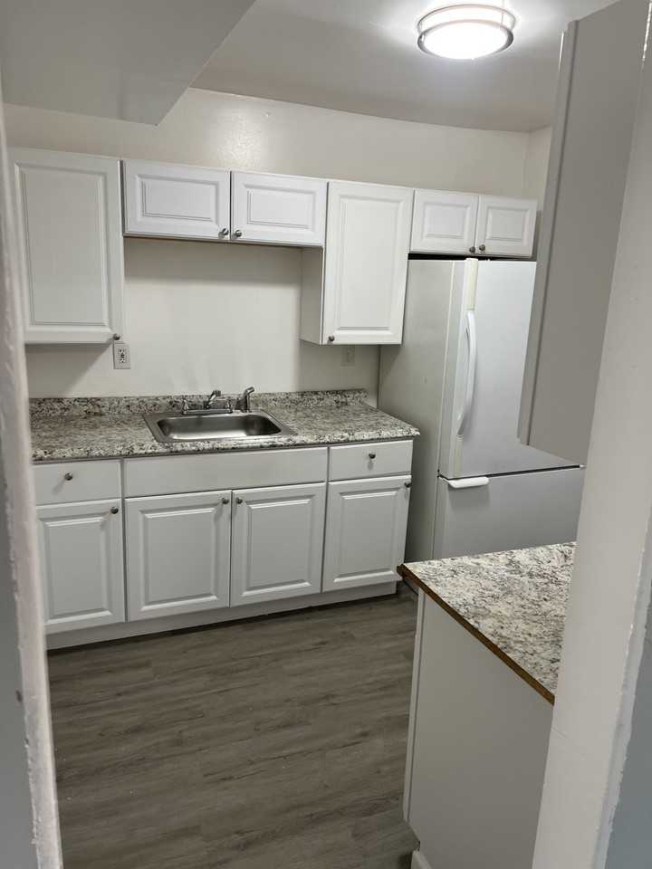 2410 Benjamin E Mays Drive SouthwestUnit 7 #07 - Photo 3 of 13