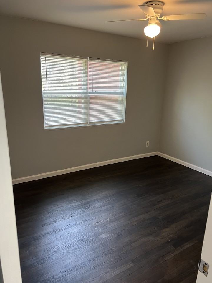 2410 Benjamin E Mays Drive SouthwestUnit 7 #07 - Photo 5 of 13