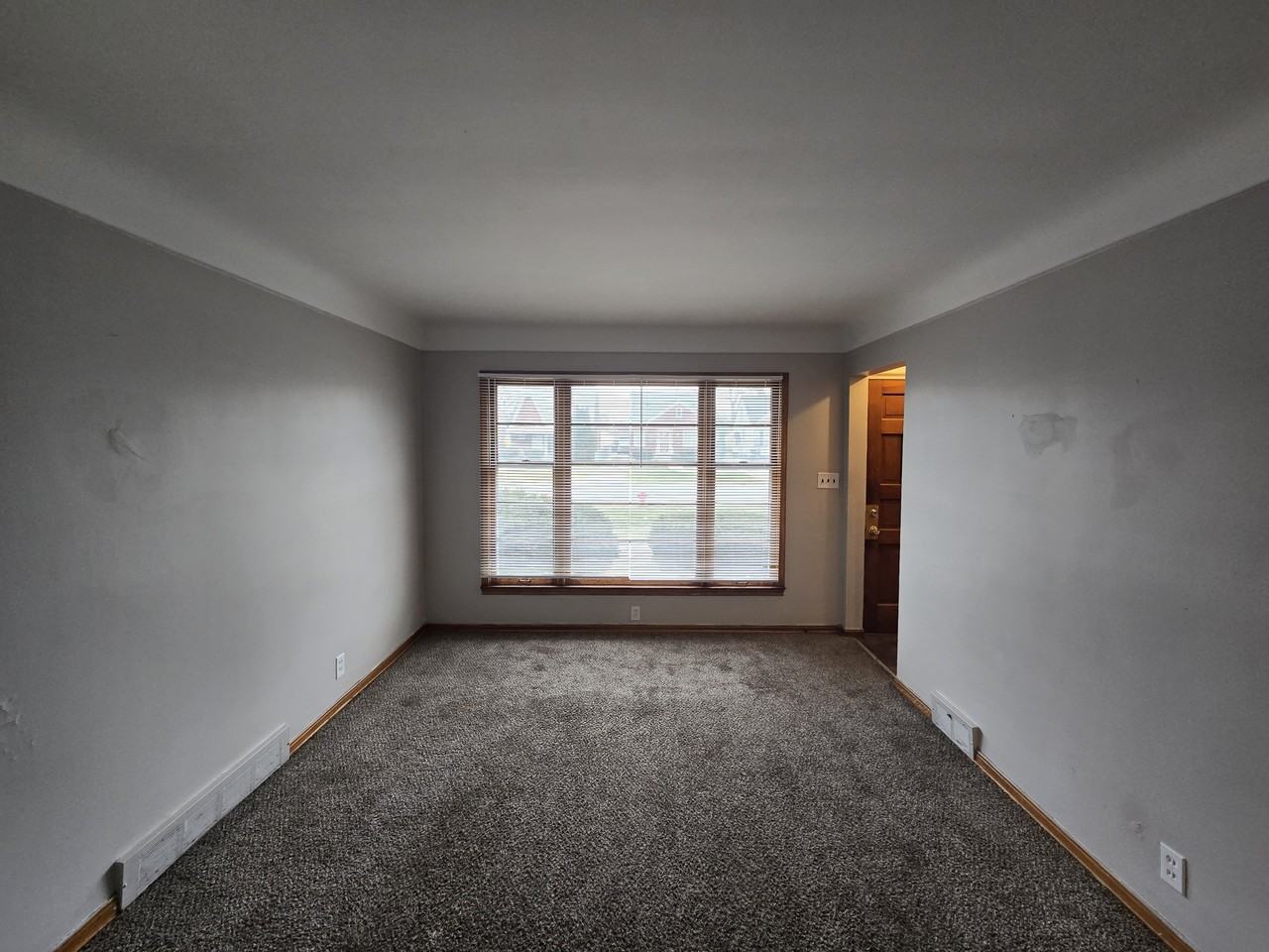 18947 Runyon St #1 - Photo 3 of 20