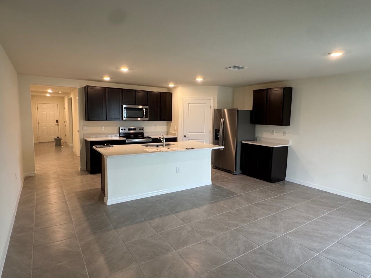 1918 Nw 246th Ter - Photo 3 of 18