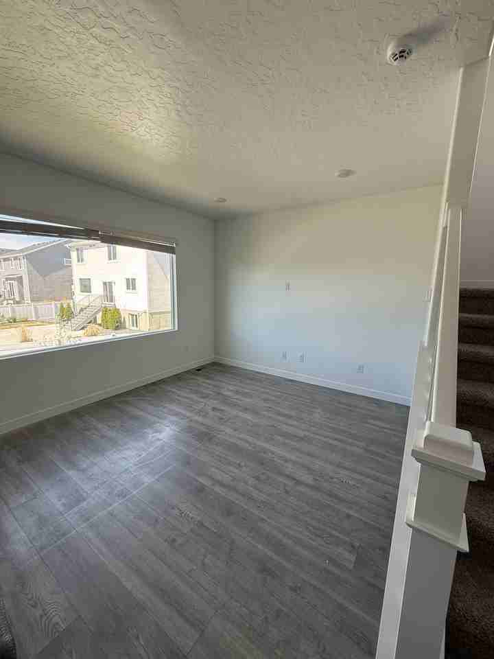 838 S Criddle Rd #1 - Photo 7 of 18