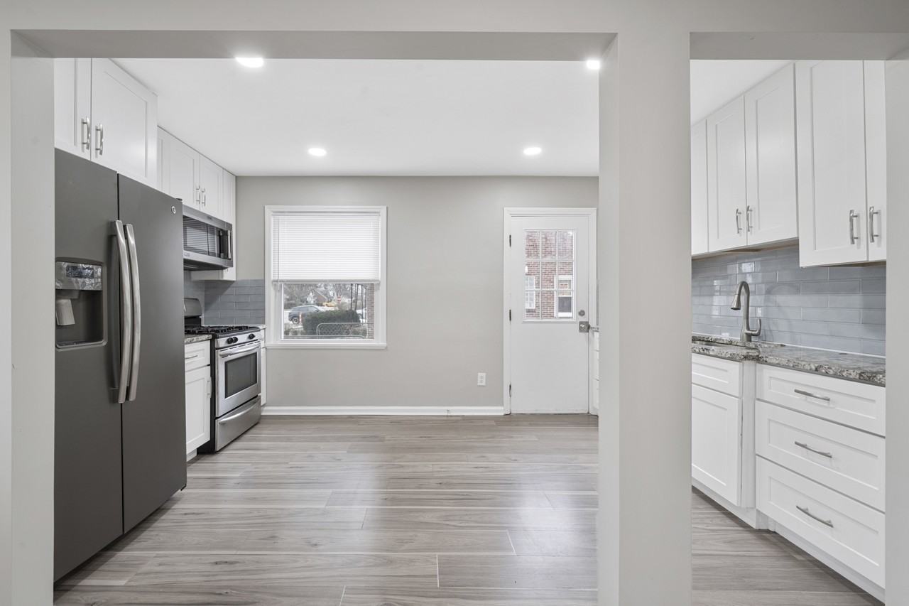 23737 Brittany Ave #1 - Photo 3 of 16