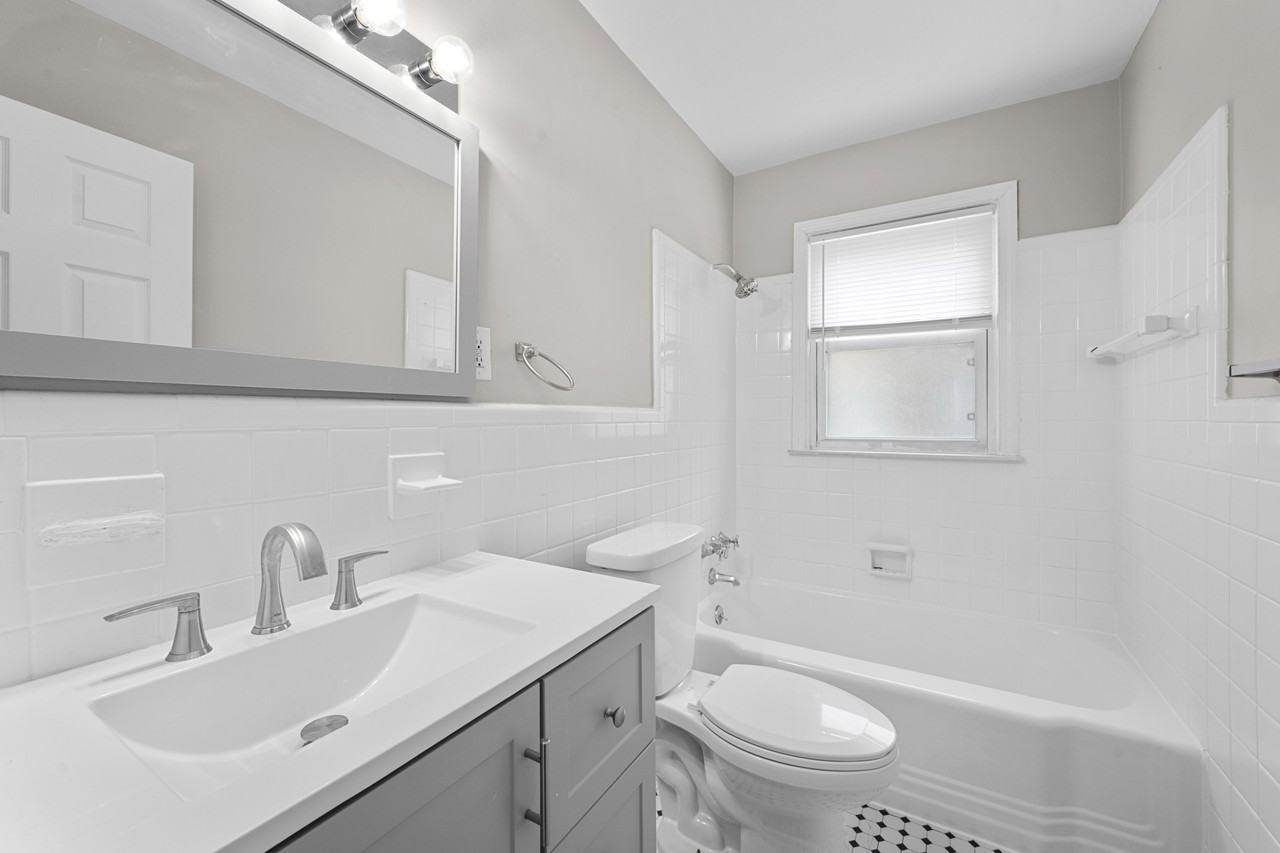 23737 Brittany Ave #1 - Photo 5 of 16