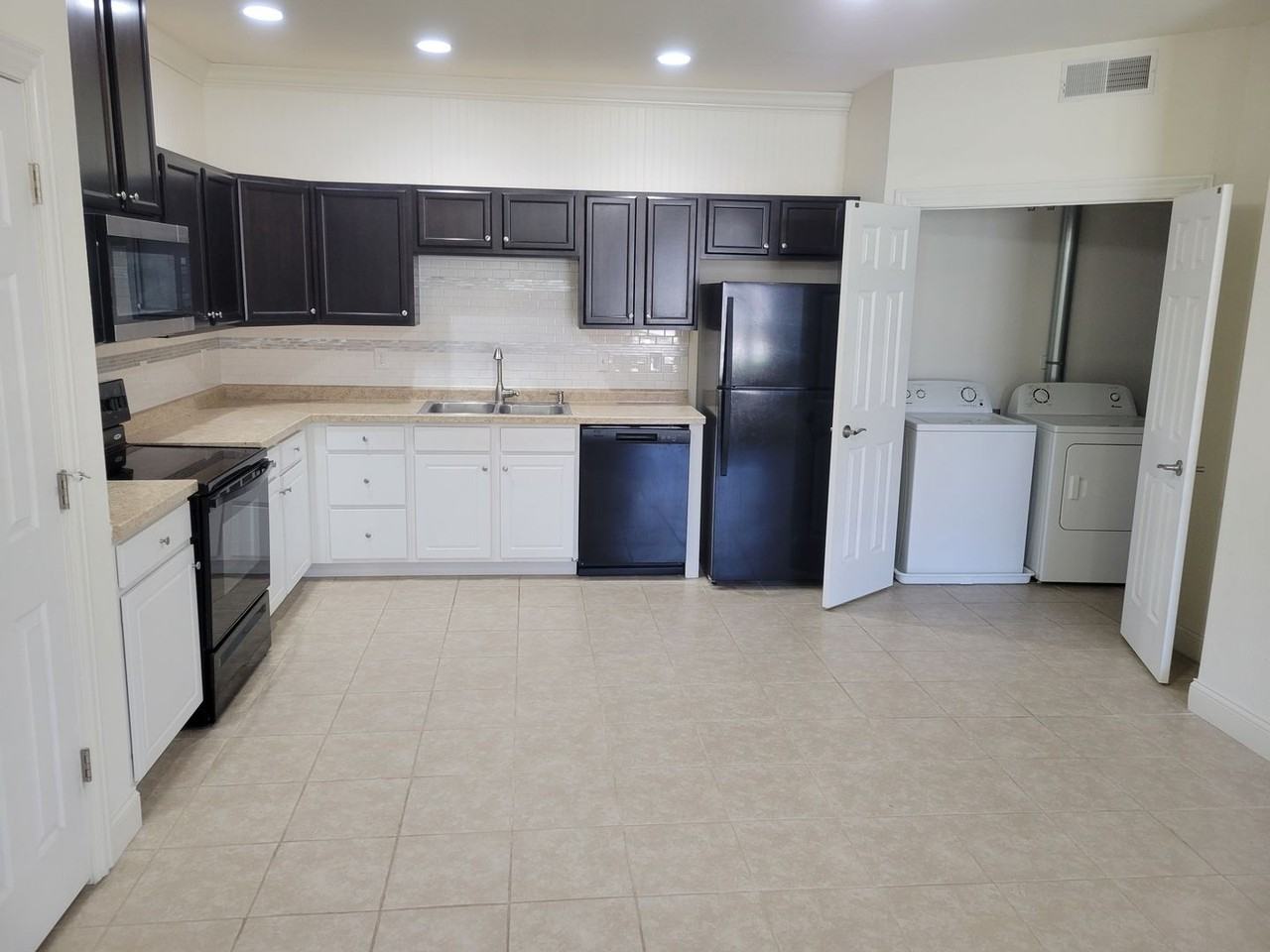 Frostwood Apartments - Photo 4 of 20