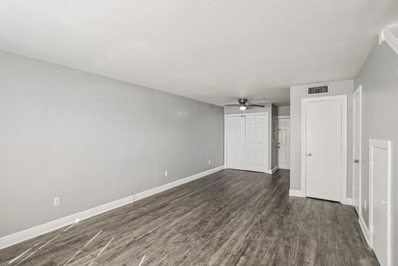 4495 Frankie Ct #1 - Photo 4 of 19