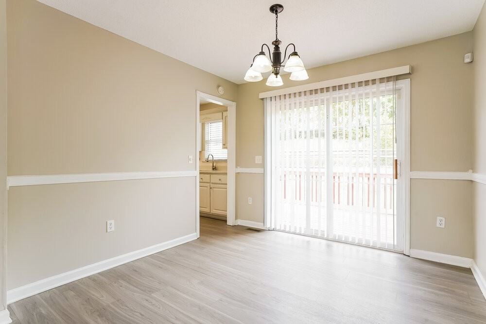 128 Pondfield Ct - Photo 6 of 17