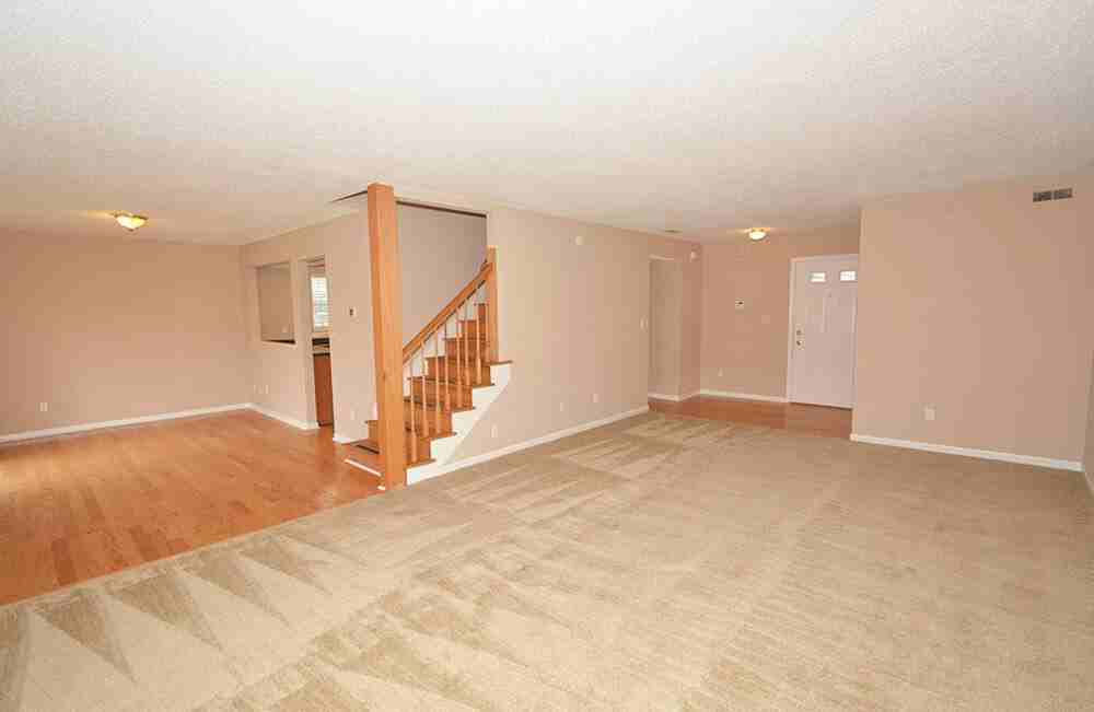 3438 W 52nd St - Photo 3 of 29