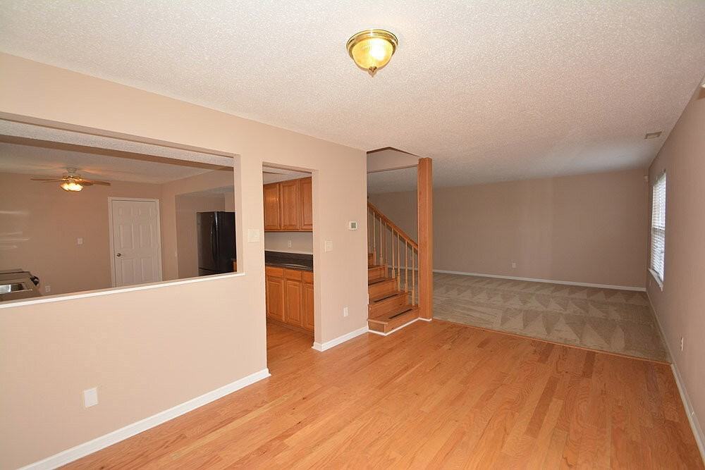 3438 W 52nd St - Photo 7 of 29