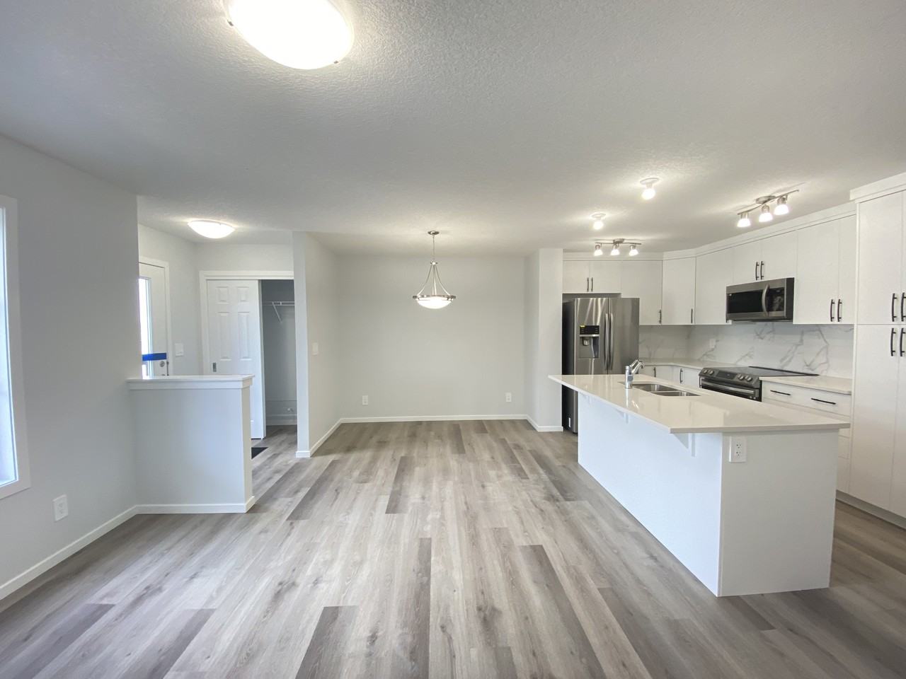 1417 148 Ave Nw #1 - Photo 3 of 8