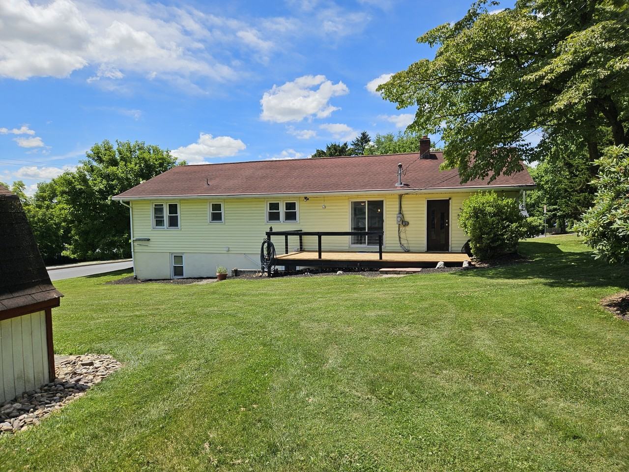 1307 Harris St #1 - Photo 3 of 17