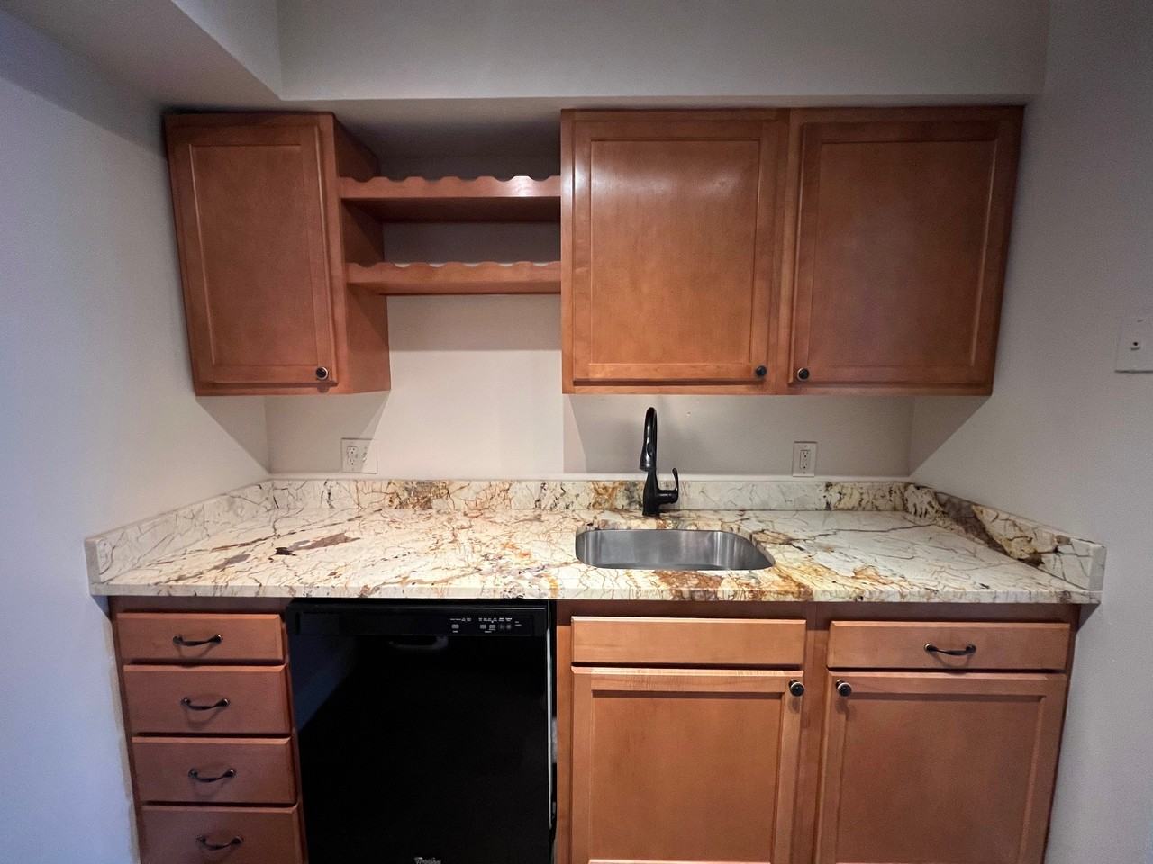 151 Robinson St #22 - Photo 2 of 25