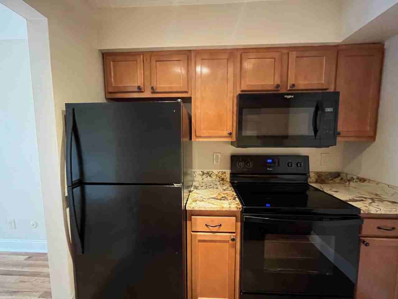 151 Robinson St #22 - Photo 3 of 25