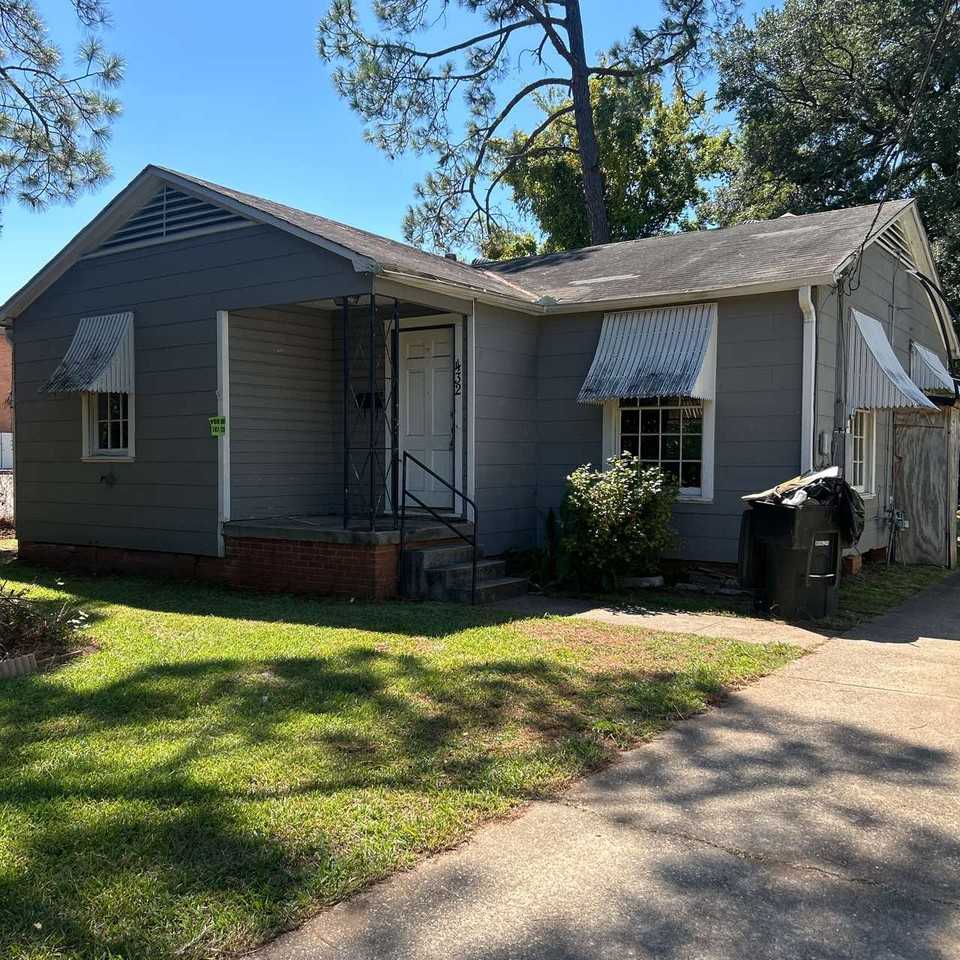 432 Waller Ave - Photo 2 of 13