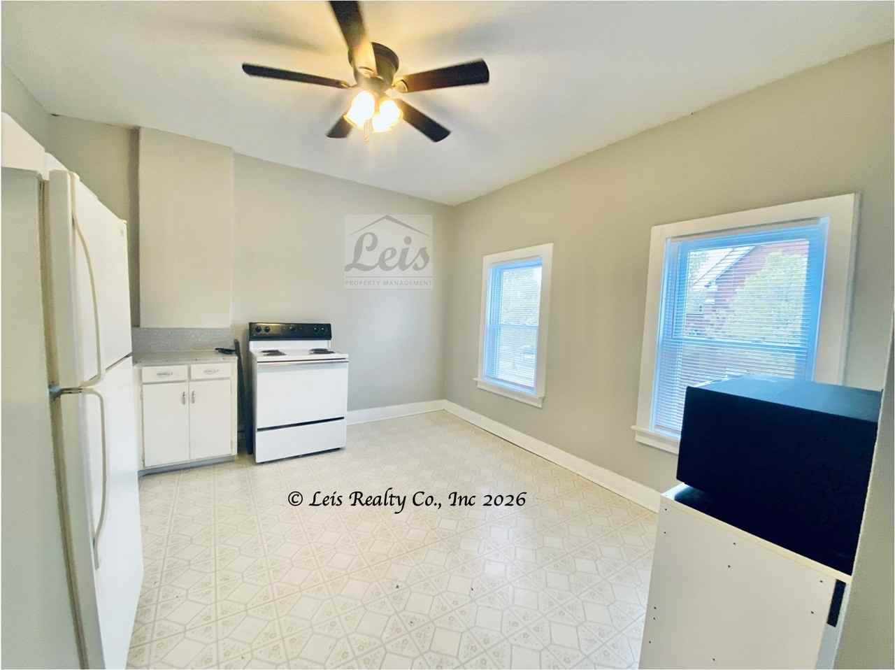 43 S Steffin St #1 - Photo 2 of 18