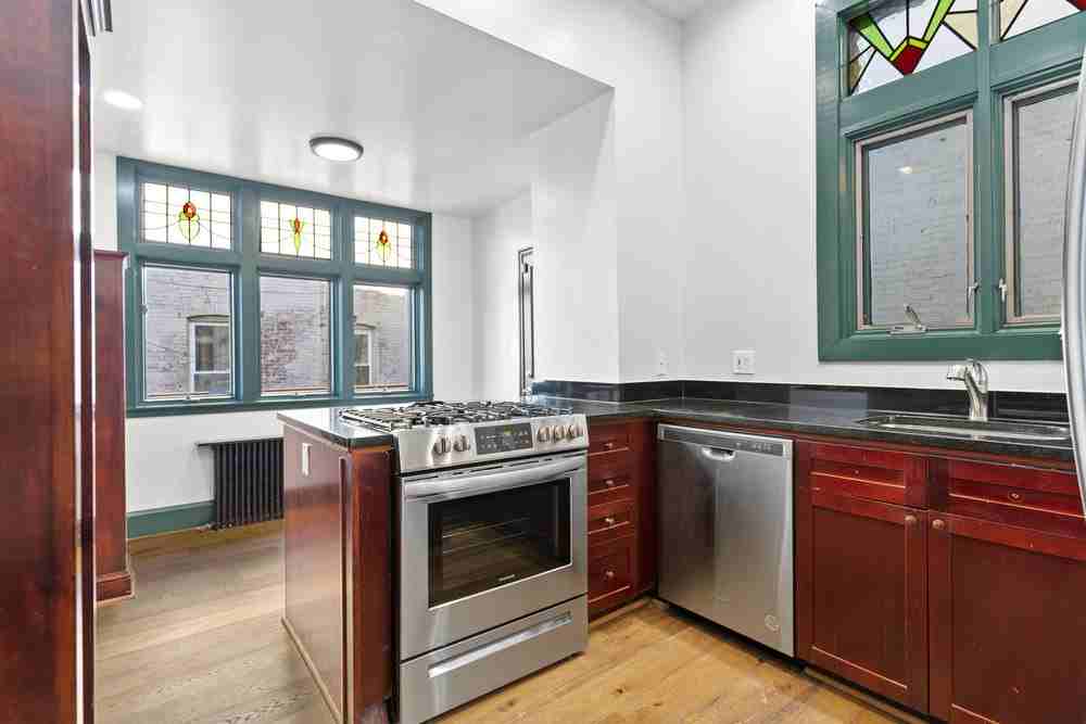 1305 Fairmont St Nw #A - Photo 4 of 18