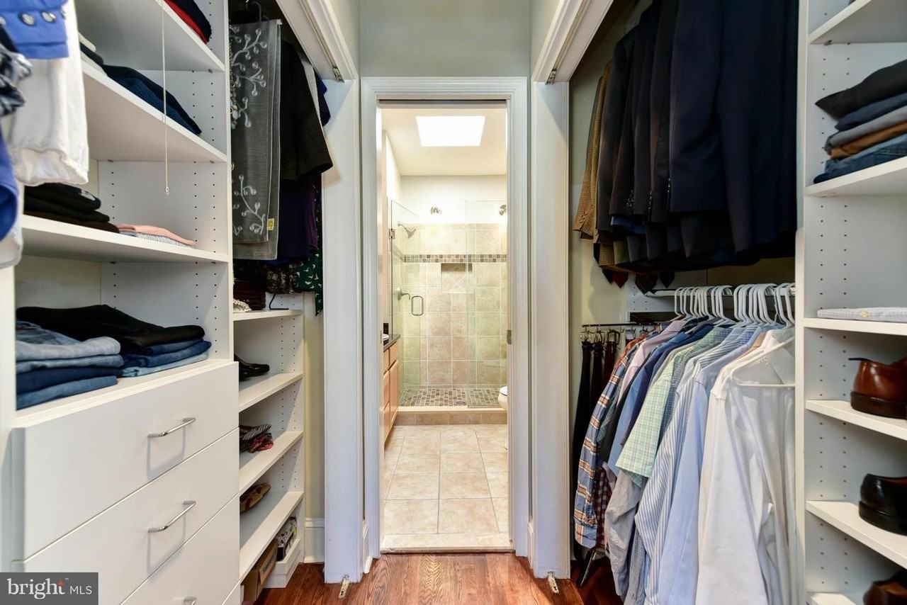 1130 Constitution Ave Ne #1 - Photo 3 of 8