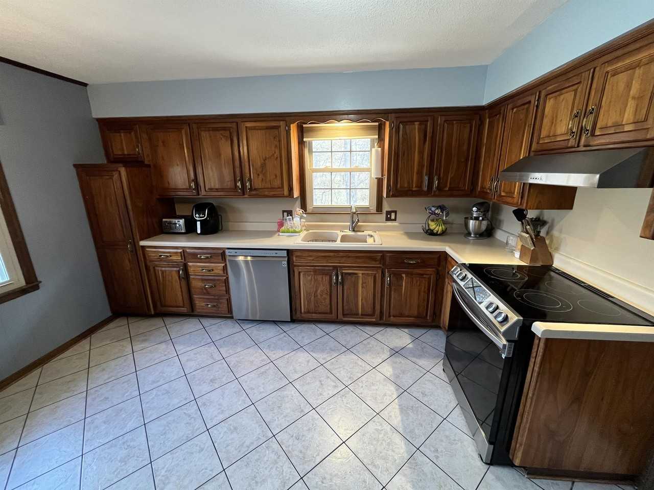 41 Ne 360th Rd #1 - Photo 4 of 38