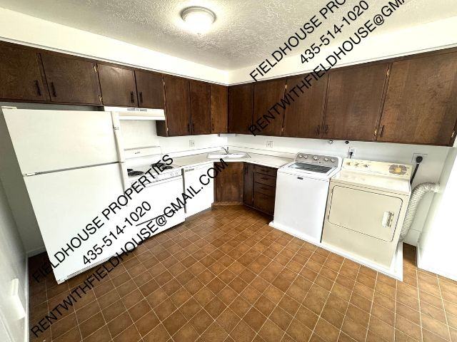 785 E 275 N #3 - Photo 4 of 14