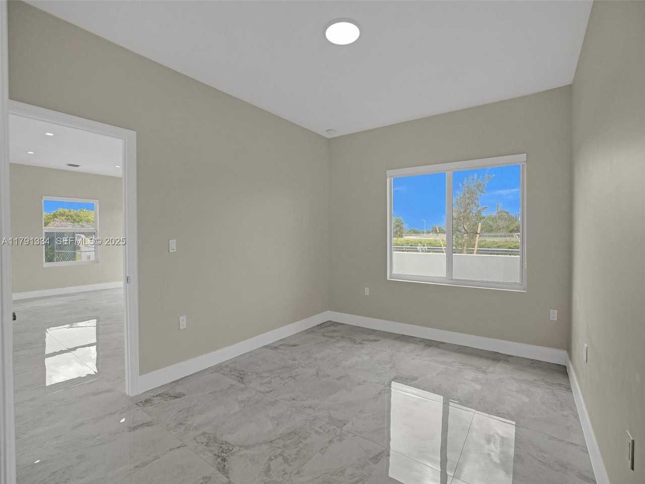 14515 Southwest 272nd Street #14515 - Photo 6 of 32