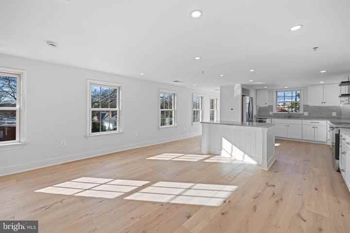 323 S Washington St #2 - Photo 3 of 10