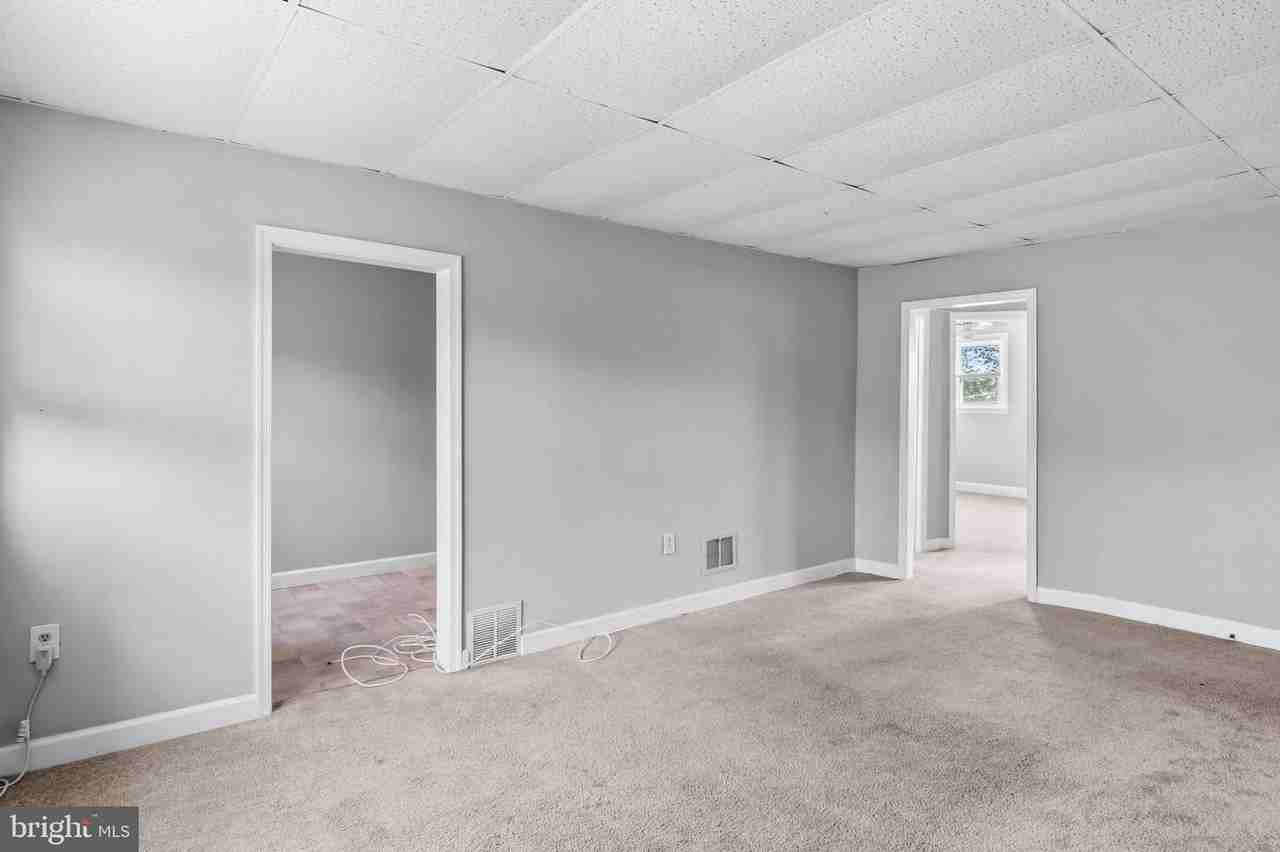 1411 Filbert St #2 - Photo 2 of 25