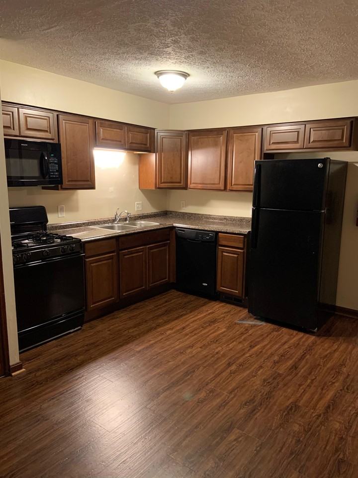 1730 Tamarack Rd #1730 - Photo 2 of 11