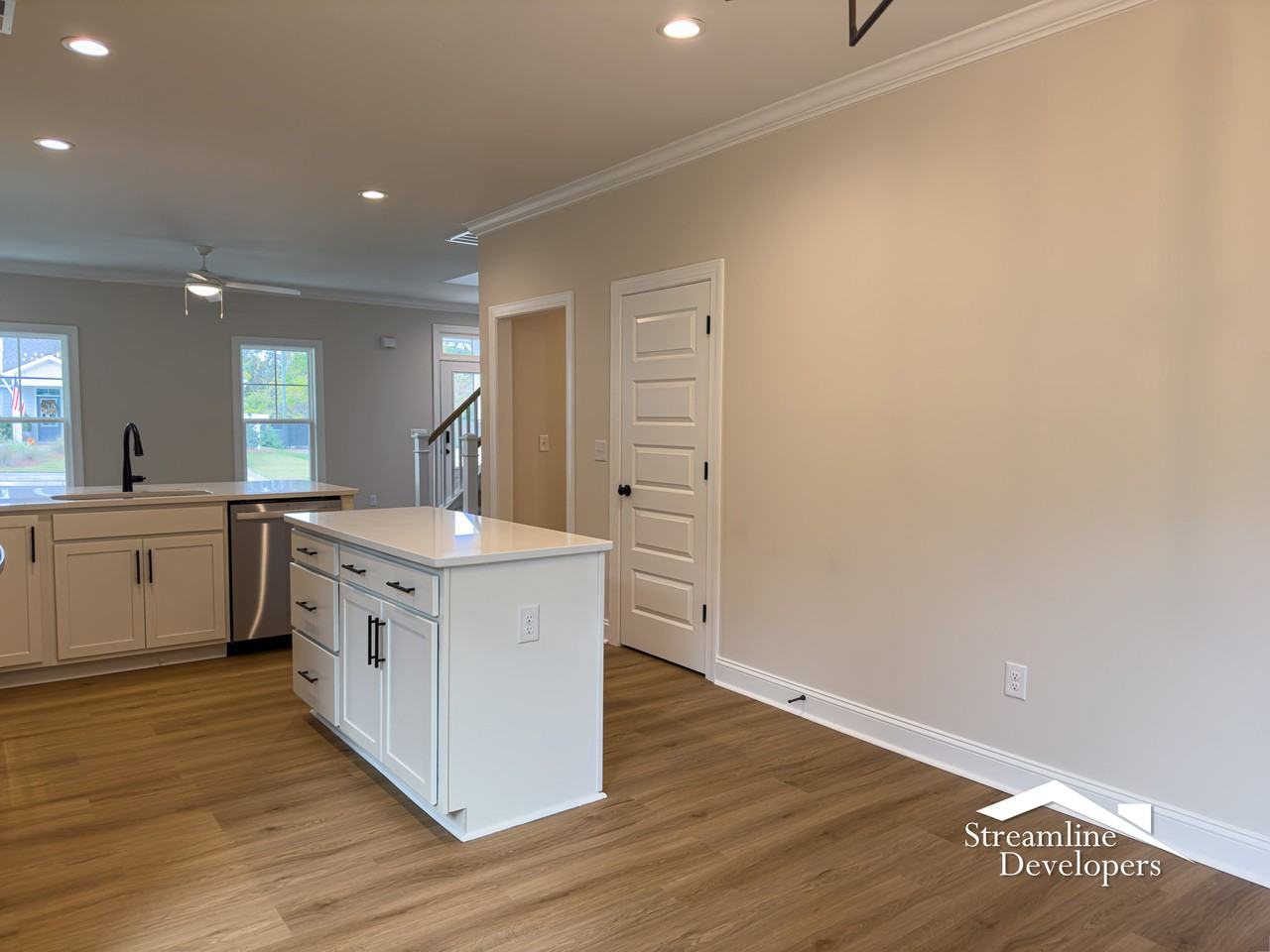 124 Spoonbill Ln #1 - Photo 4 of 15