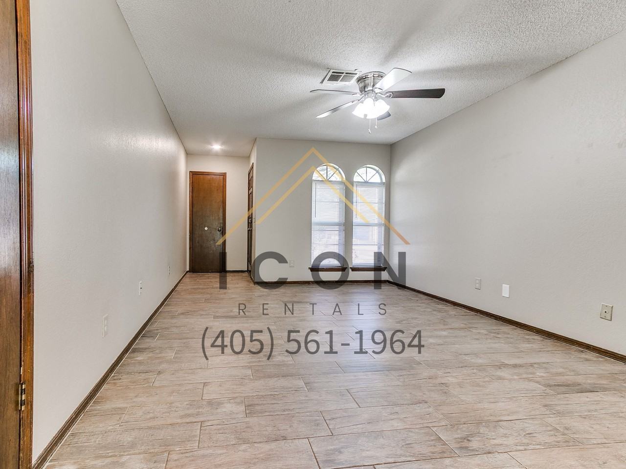 652 W Hillcrest Dr #1 - Photo 3 of 19