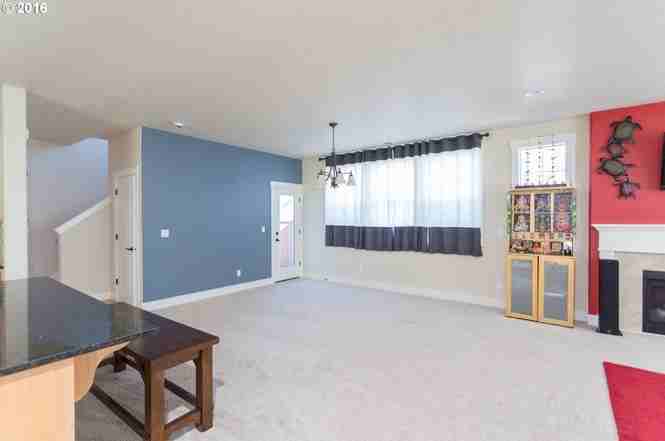 7697 Ne Prefontaine St #1 - Photo 4 of 27