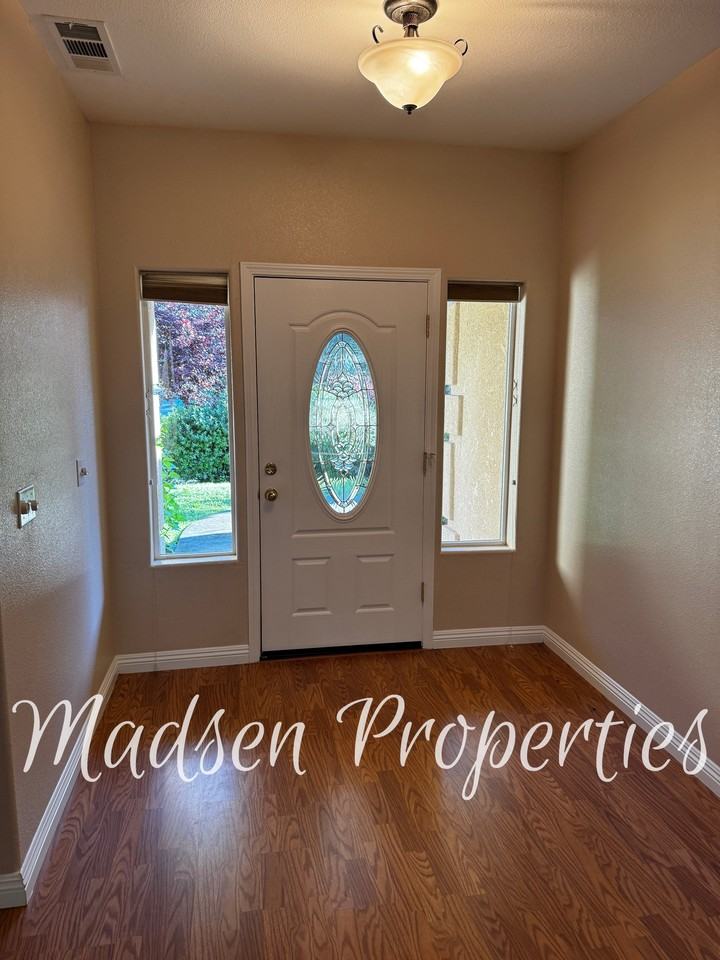 121 Hart Ln #1 - Photo 4 of 39