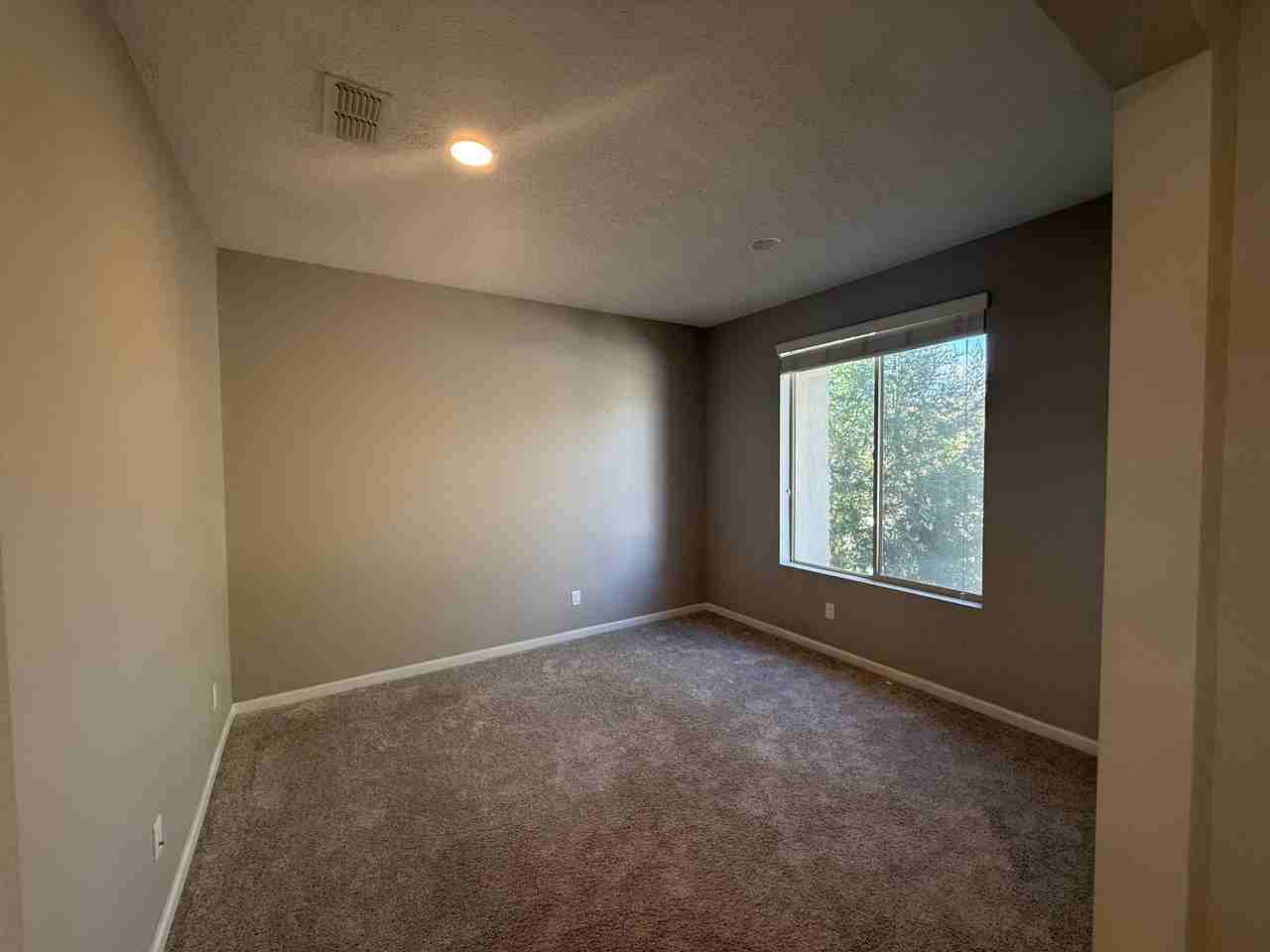 6624 Yawkey Way Ne #1 - Photo 4 of 39