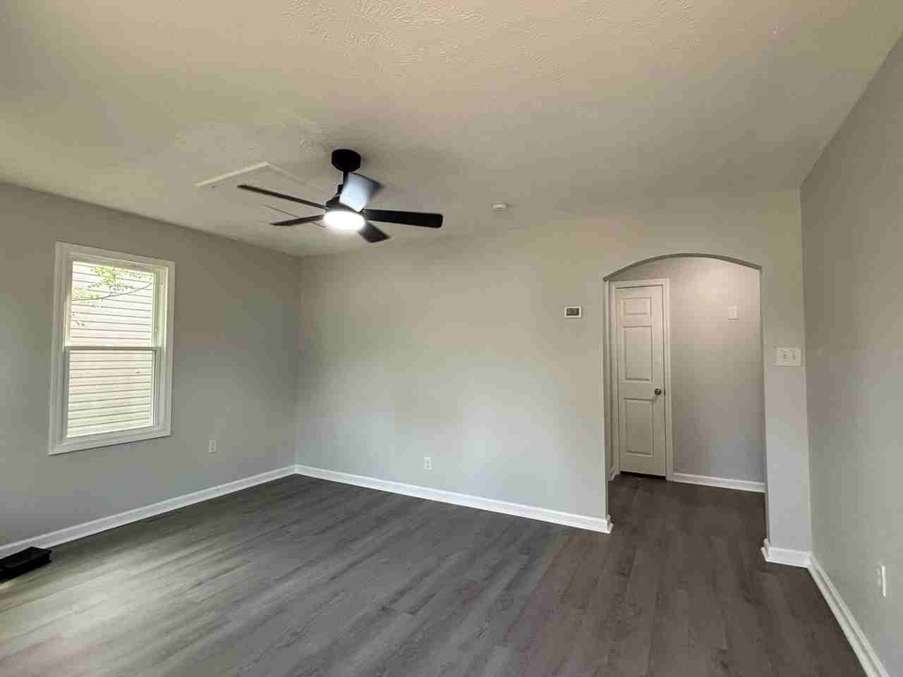 209 Gertrude St #1 - Photo 4 of 17