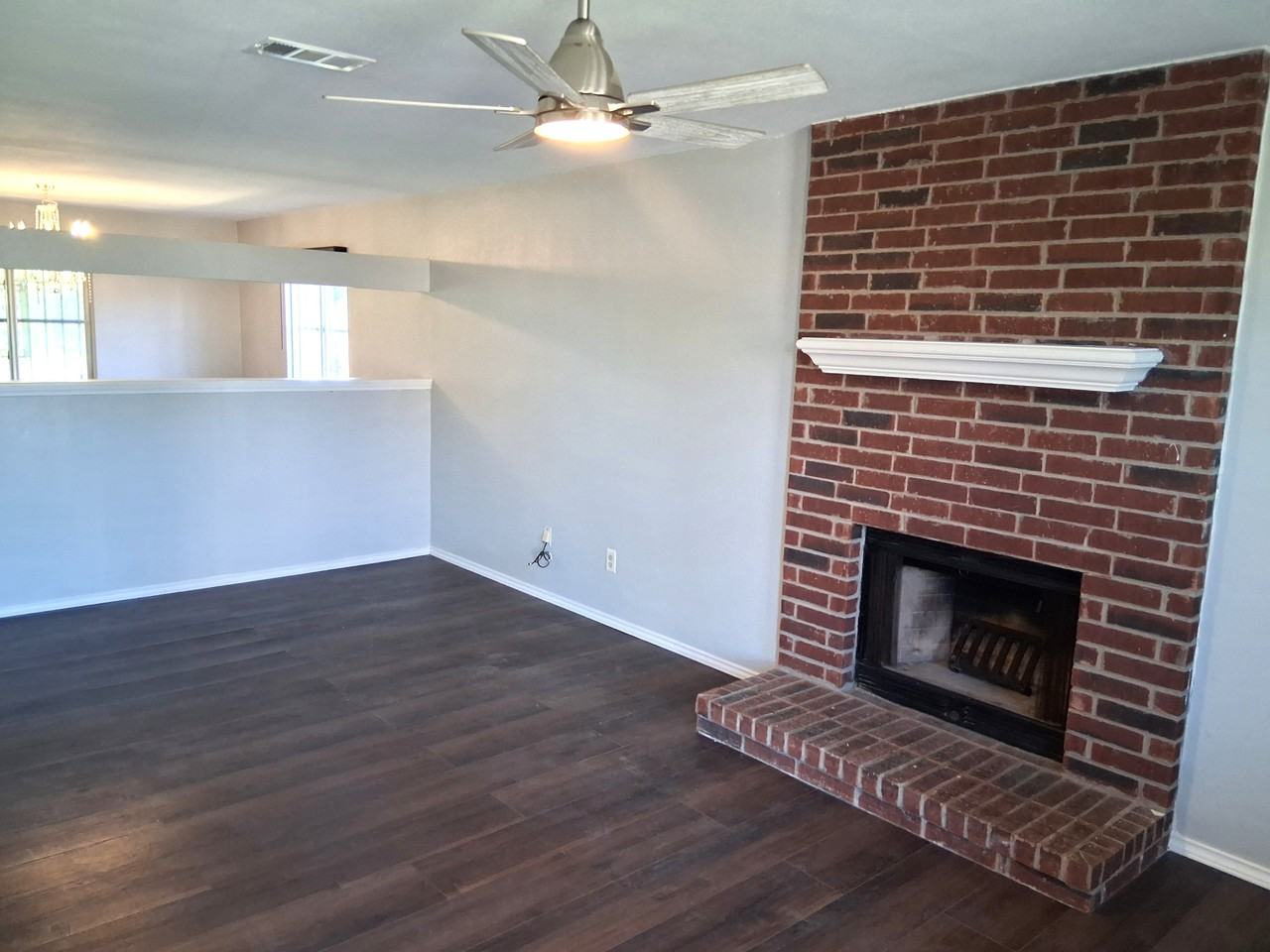 4914 Parkwood Dr #1 - Photo 2 of 13