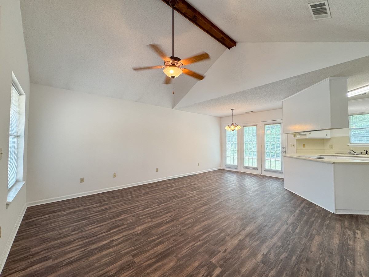 7 Clayton Ln #1 - Photo 7 of 26