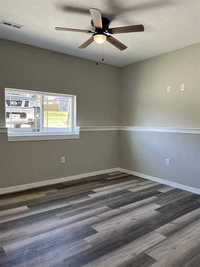 803 Broad St #B - Photo 5 of 15