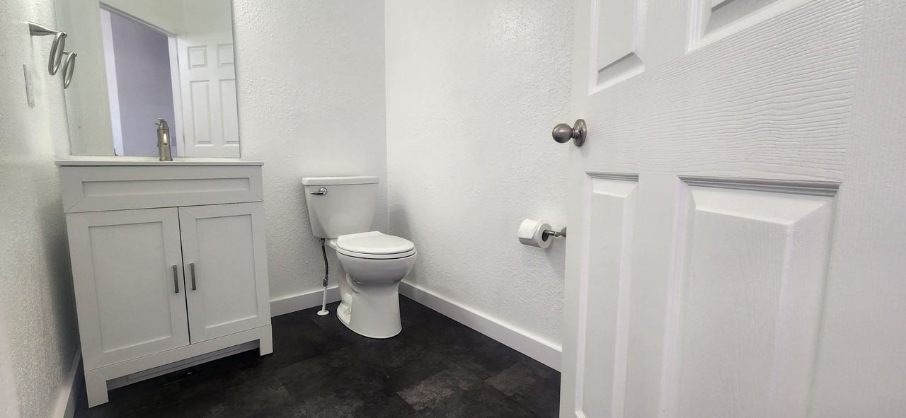 1111 Biehl Dr #B - Photo 6 of 17