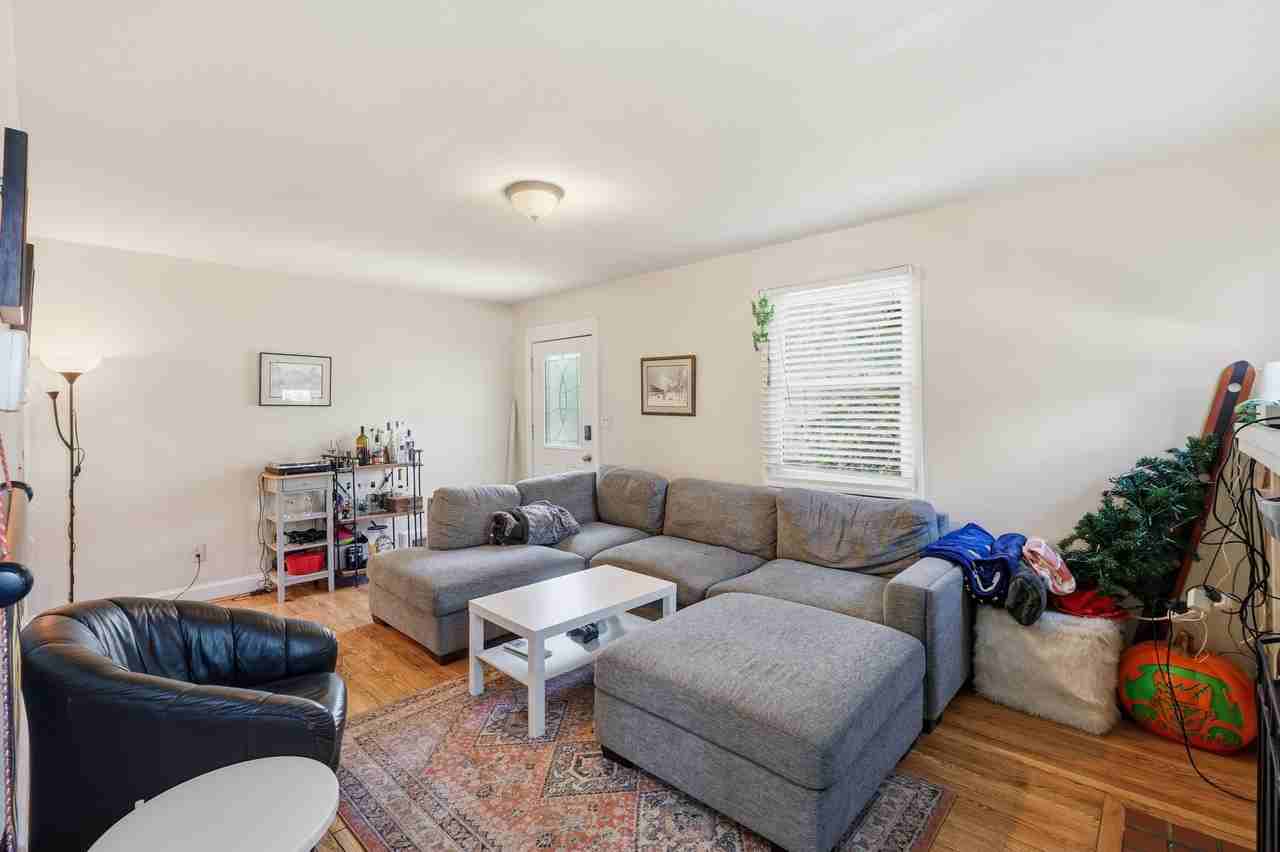 7211 Dartmouth Ave #1 - Photo 3 of 10
