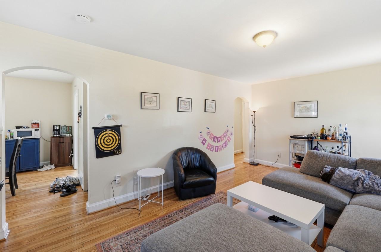 7211 Dartmouth Ave #1 - Photo 4 of 10