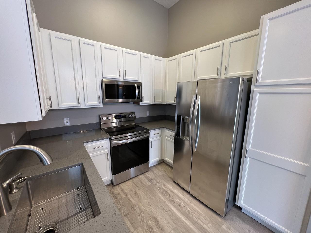 17689 70th Pl N #MG1 - Photo 5 of 17