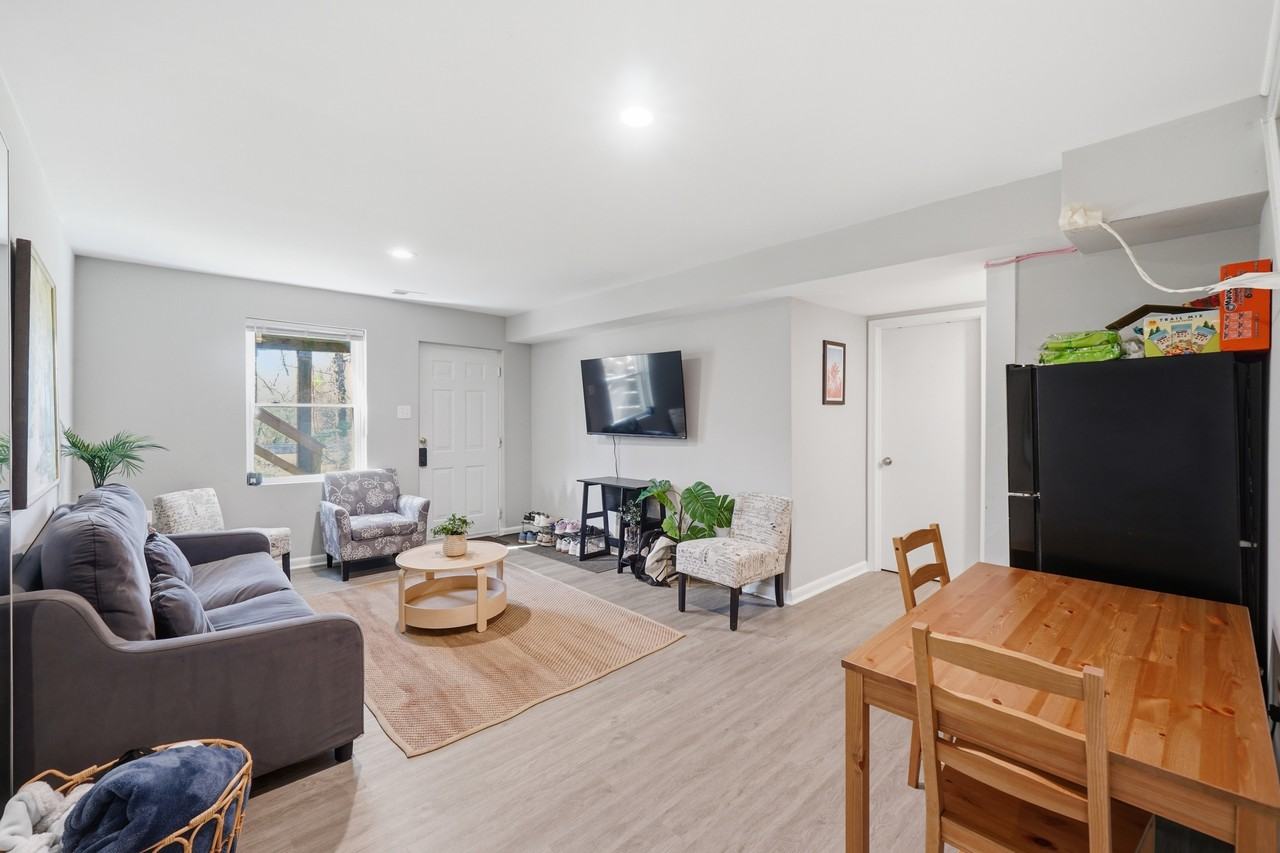 9008 Autoville Dr #1 - Photo 4 of 10