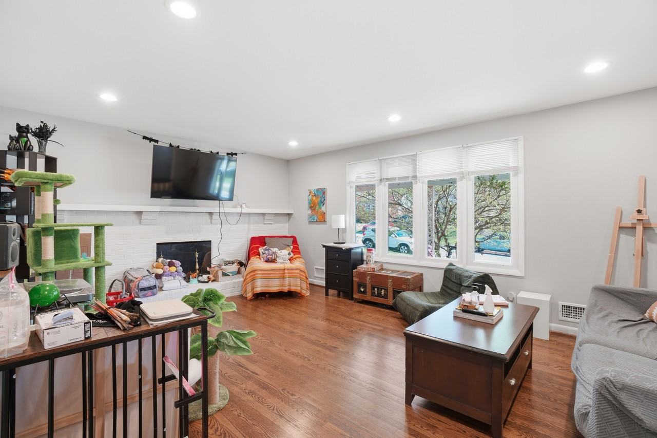9244 Limestone Pl #1 - Photo 3 of 10