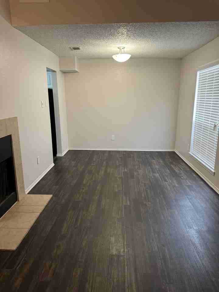 5988 Westcreek Dr - Photo 3 of 30