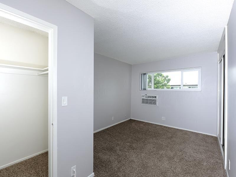 1731 Rogers Pl - Photo 3 of 25