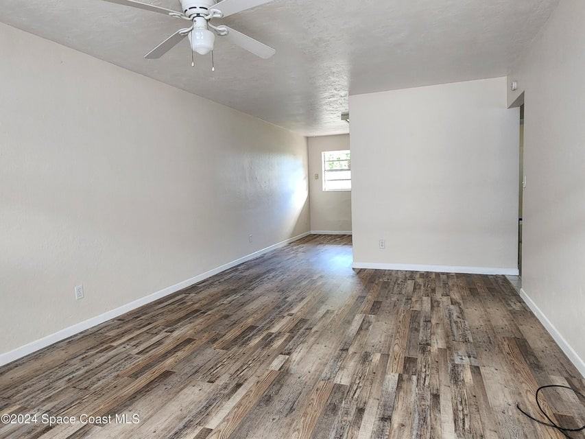 38 Elton St #38 - Photo 2 of 8