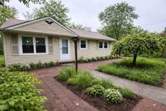 649 Maplewood Ave - Photo 1 of 1